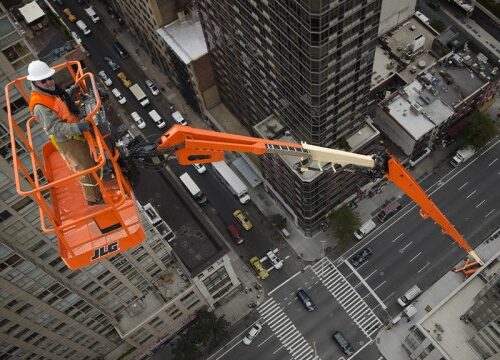 How to take a boom lift’s productivity to the extreme