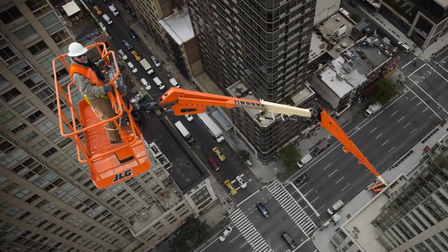 How to take a boom lift’s productivity to the extreme