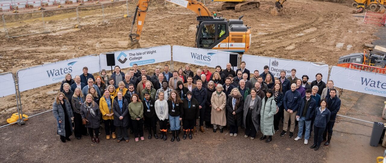Wates extends Isle of Wight college