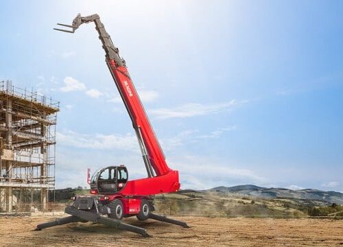 North America’s highest-lifting rotating telehandlers