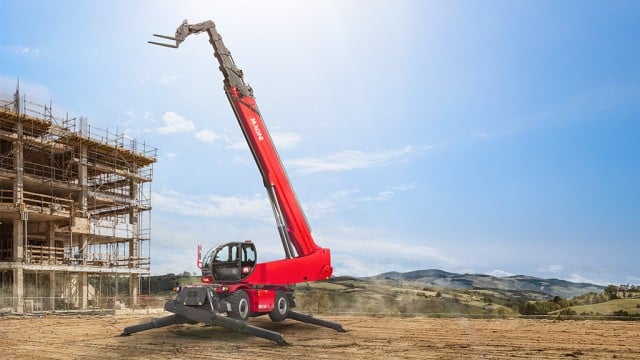 North America’s highest-lifting rotating telehandlers