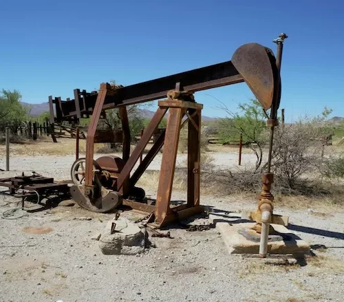Can abandoned oil wells become geothermal energy sources?