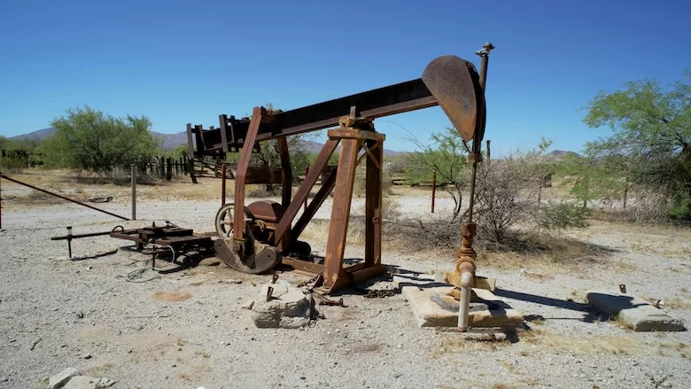 Can abandoned oil wells become geothermal energy sources?
