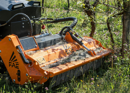 VIDEO: New mulcher for FAE’s remote-controlled tracked carrier cuts through brush up to 2 inches in diameter