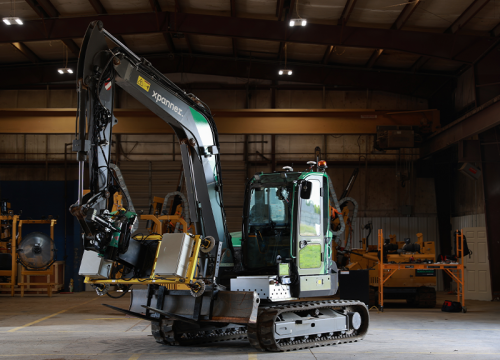 VIDEO: Xpanner launches excavator-based solar panel installer