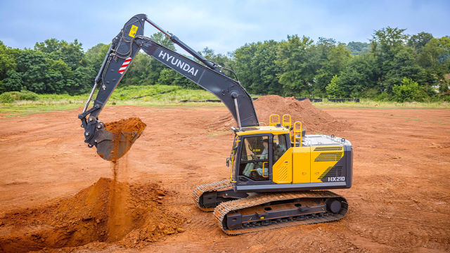 Hyundai expands HX excavator lineup with 27-ton long-track model