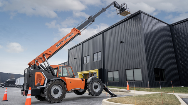 JLG completes telehandler lineup refresh with three redesigned SkyTrak models