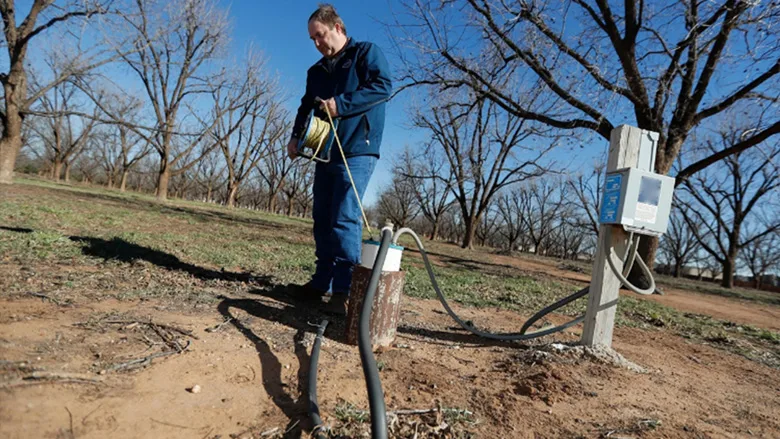 America’s Largest Aquifer Is Drying Up. Ranchers Are Running Out of Room for Guesswork
