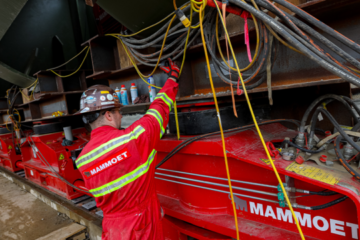 Mammoet skidding system used to replace 10,000-ton bridge in under 24 hours