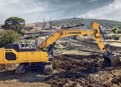 Three new 50-tonne G8 crawler excavators from Liebherr prioritize operator experience