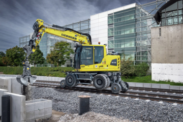 Liebherr enters the 22-tonne class with its new Litronic railroad excavator