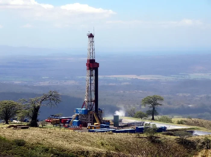 Three bits: Geothermal is heating up in China, the 21-year Superfund cleanup and more.