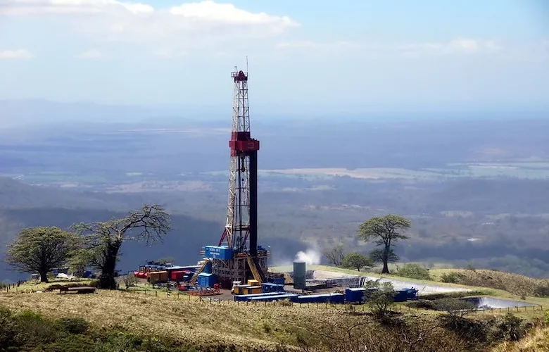 Three bits: Geothermal is heating up in China, the 21-year Superfund cleanup and more.