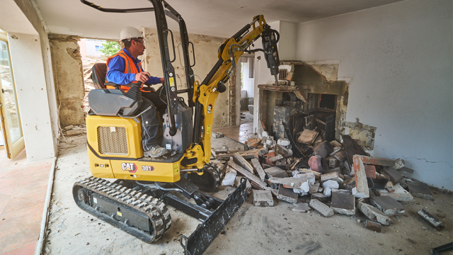 One-ton micro excavator from Cat fits through 30-inch doorways