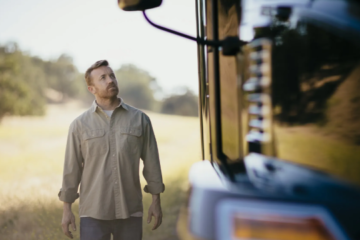 Mack Trucks’ new Premium Plus service contract includes powertrain repair coverage