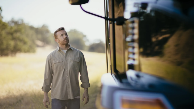 Mack Trucks’ new Premium Plus service contract includes powertrain repair coverage